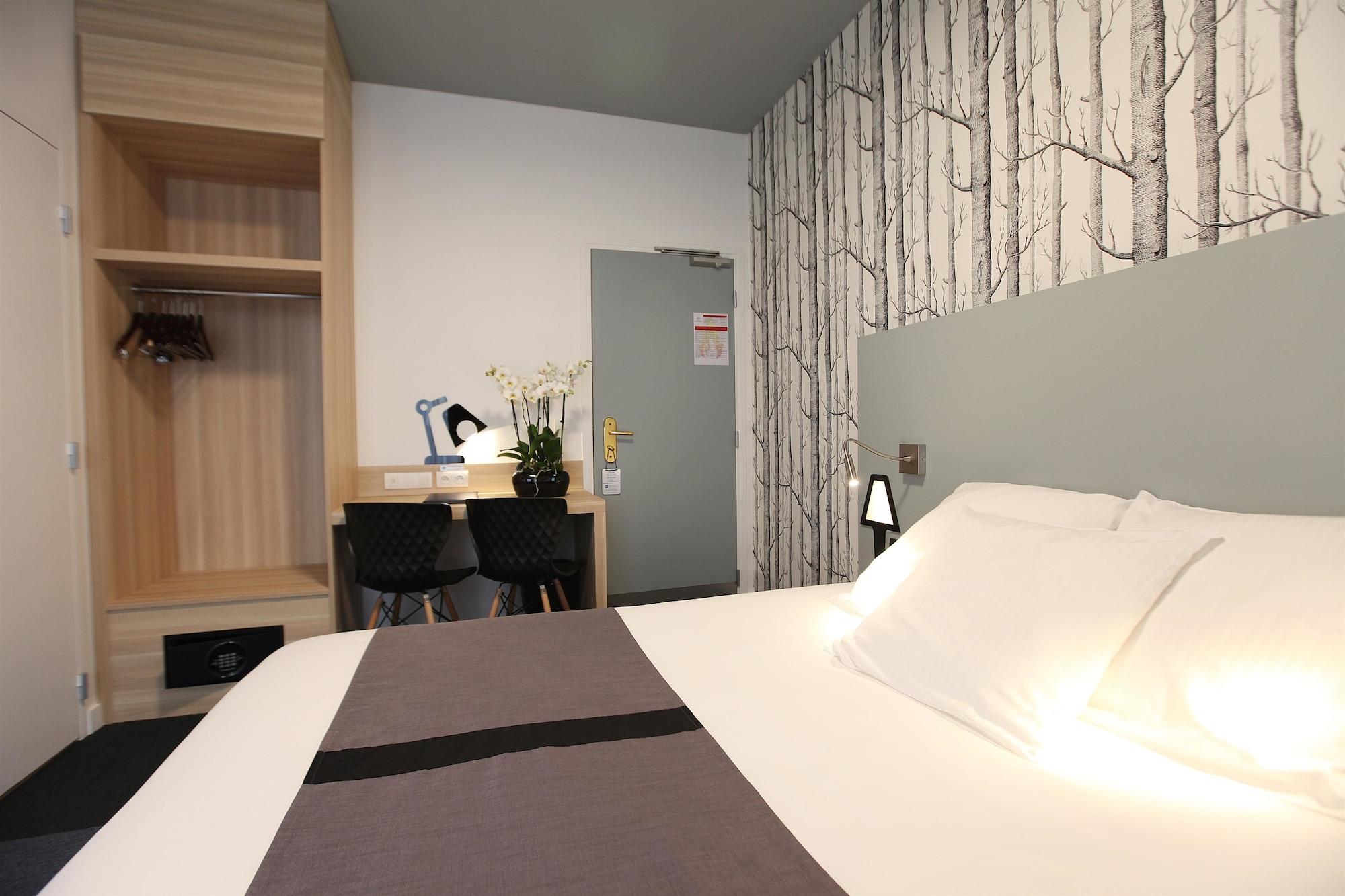Best Western Hotel De Paris Laval  Exteriör bild