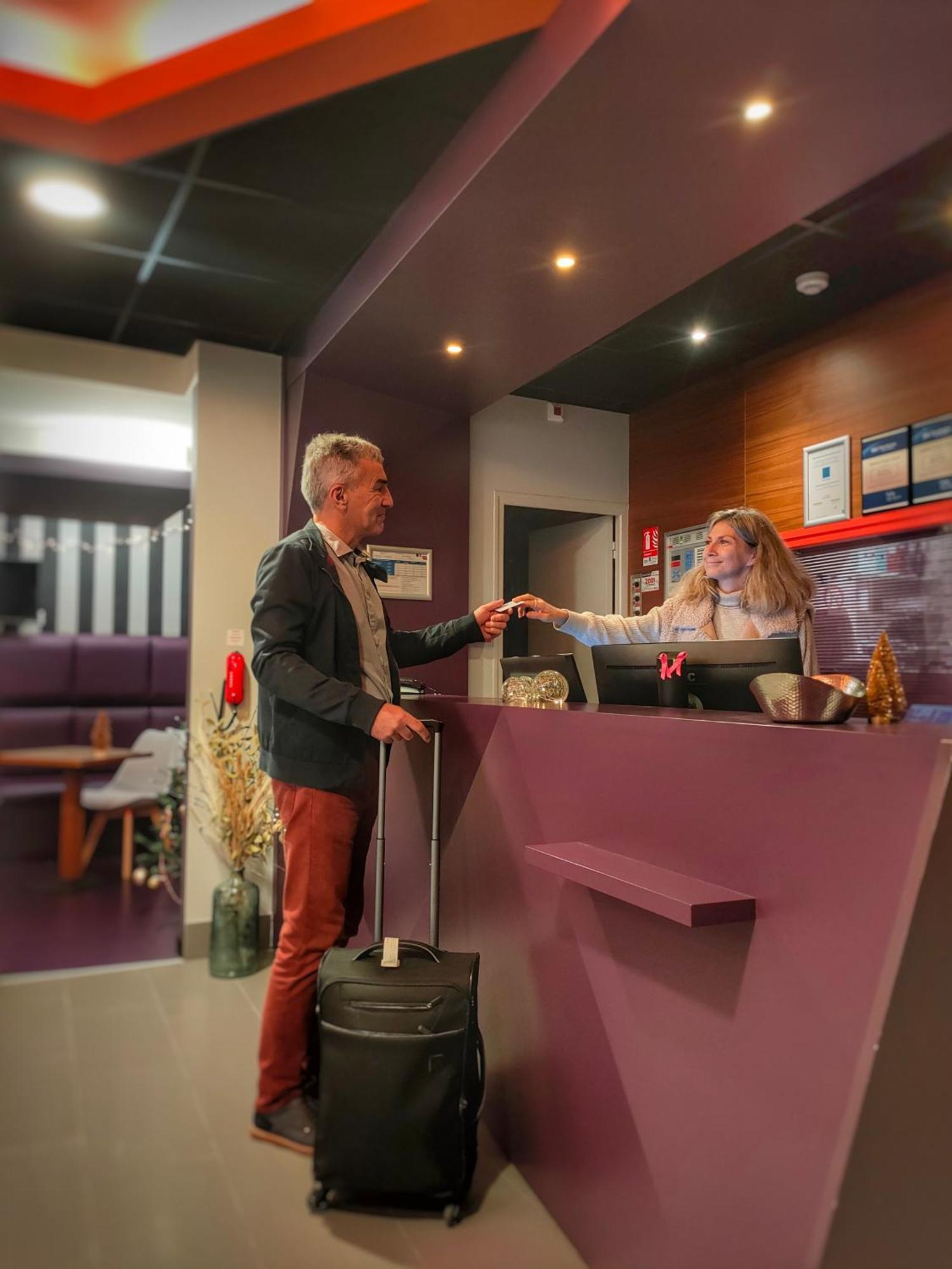 Best Western Hotel De Paris Laval  Exteriör bild